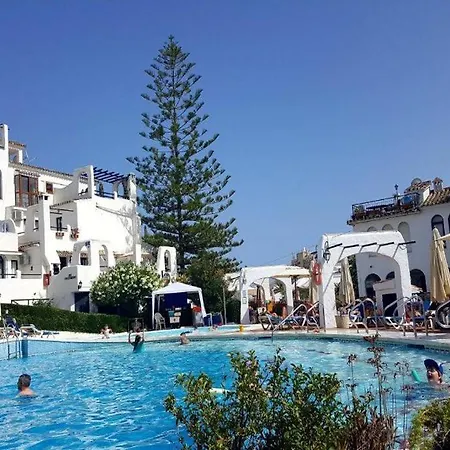 Apart Otel Pueblo Evita Hill 3*