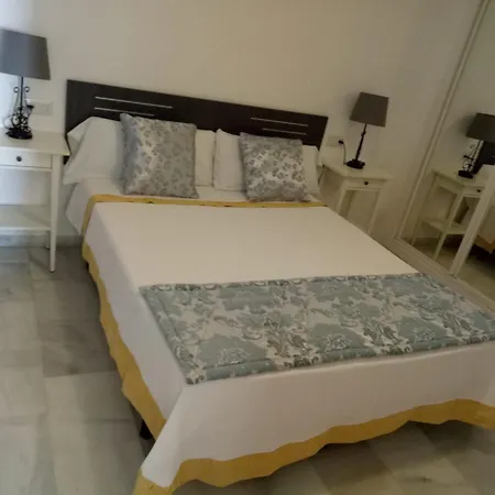 Pueblo Evita Hill Apart Otel Benalmádena