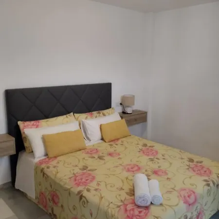Apart Otel Pueblo Evita Hill 3*